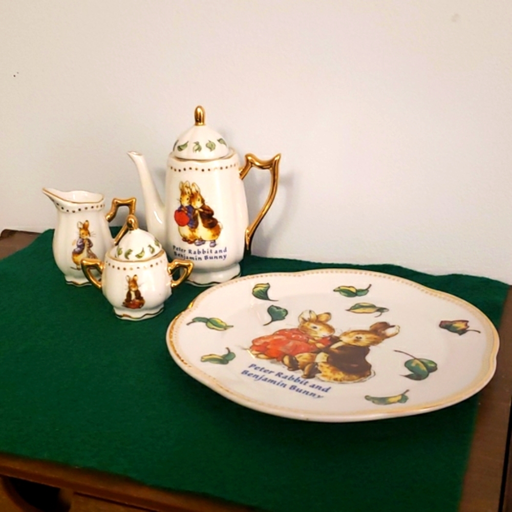 RARE Collectible Beatrix Potter Peter rabbit Tea Set - Picture 11 of 12